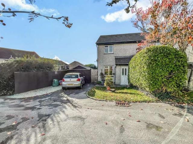 2 Bedroom Semi Detached House