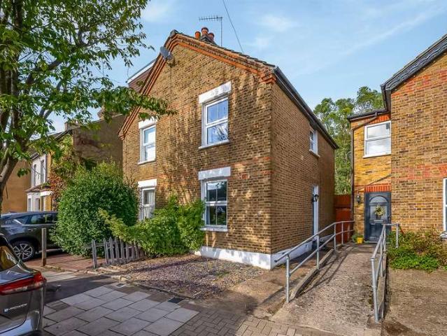 2 Bedroom Semi Detached House
