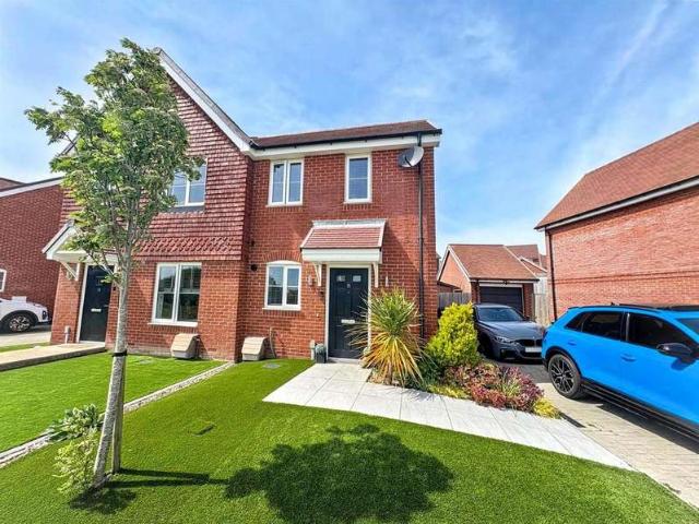 2 Bedroom Semi Detached House