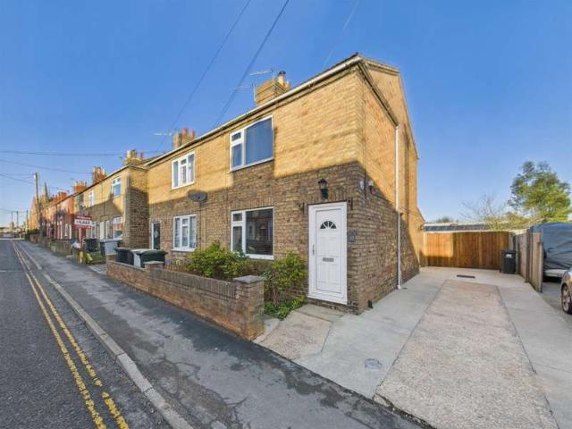 2 Bedroom Semi Detached House