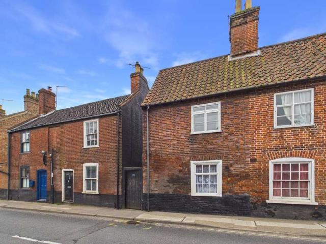 2 Bedroom Semi Detached House