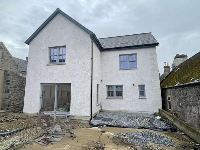 2 Bedroom Semi Detached House