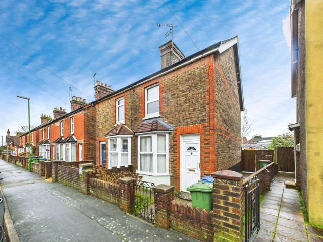 2 Bedroom Semi Detached House