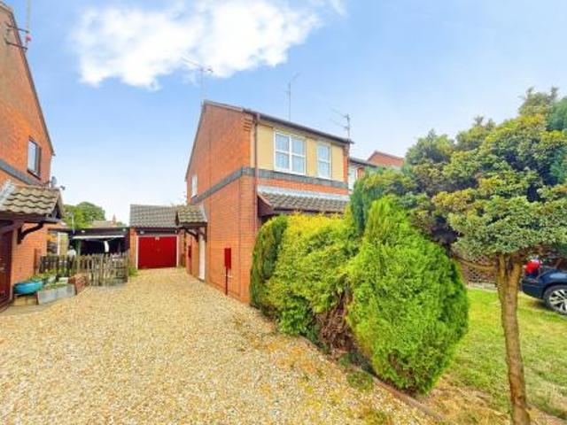 2 bedroom Semi detached house To Let