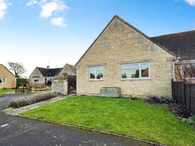 2 bedroom Semi detached house To Let