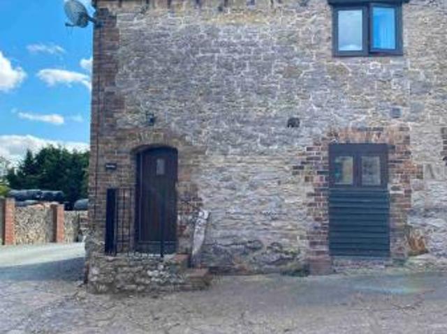 2 bedroom Semi detached house To Let