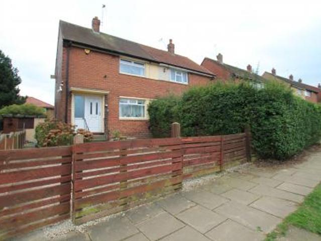 2 bedroom Semi detached house To Let