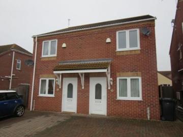 2 bedroom Semi detached house To Let