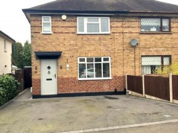 2 bedroom Semi detached house To Let