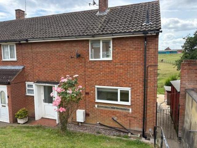 2 bedroom Semi detached house To Let