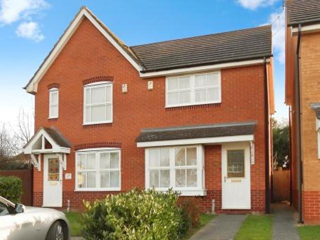 2 bedroom Semi detached house To Let