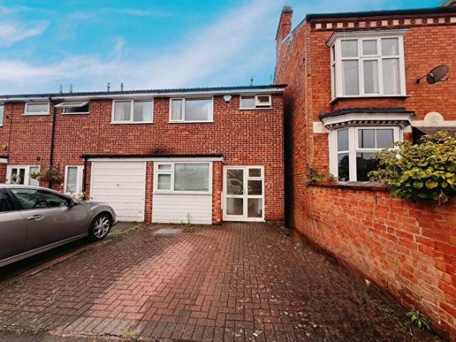 2 Bedroom Semi Detached House To Rent In Middleton Place, Loughborough, LE11