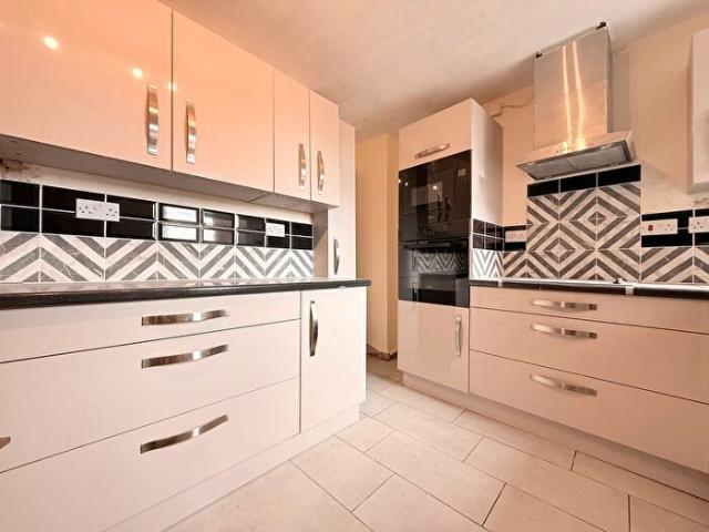 2 Bedroom Semi Detached House To Rent In Moor Street, Derby, DE21