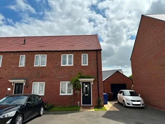 2 Bedroom Semi Detached House To Rent In Chester Road, Bicester, OX26