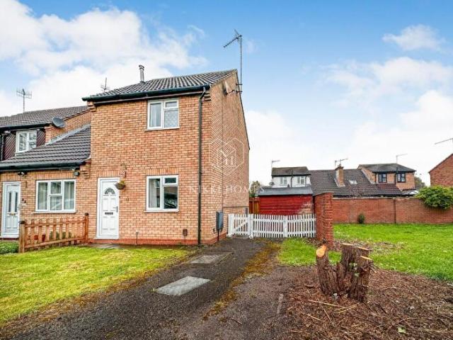 2 Bedroom Semi Detached House To Rent In Clover Close, Stratford upon Avon, CV37