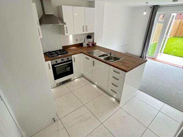 2 Bedroom Semi Detached House To Rent In Hackett Gardens, Bingham, NG13