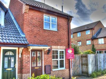 2 Bedroom Semi Detached House To Rent In Hamilton Close, Banbury, OX16