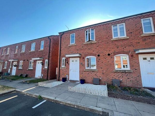 2 Bedroom Semi Detached House To Rent In Hankinson Road, Warwick, CV34