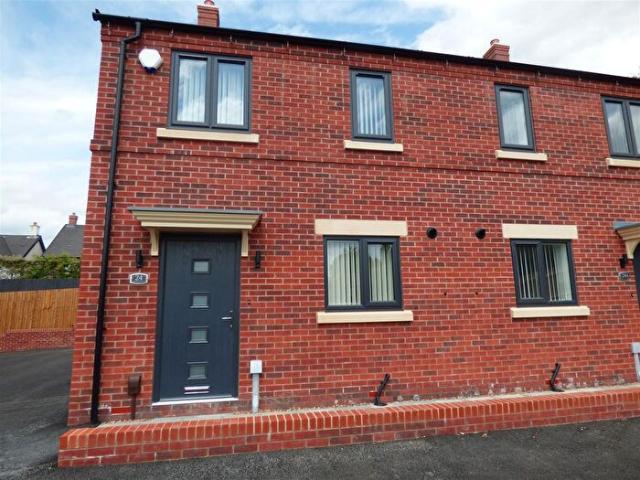 2 Bedroom Semi Detached House To Rent In Little Hallam Hill, Ilkeston DE7