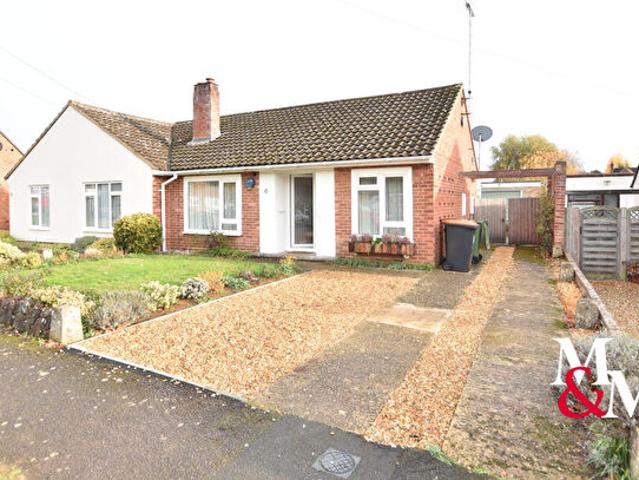 2 Bedroom Semi Detached House To Rent In Poplar Close, LU7