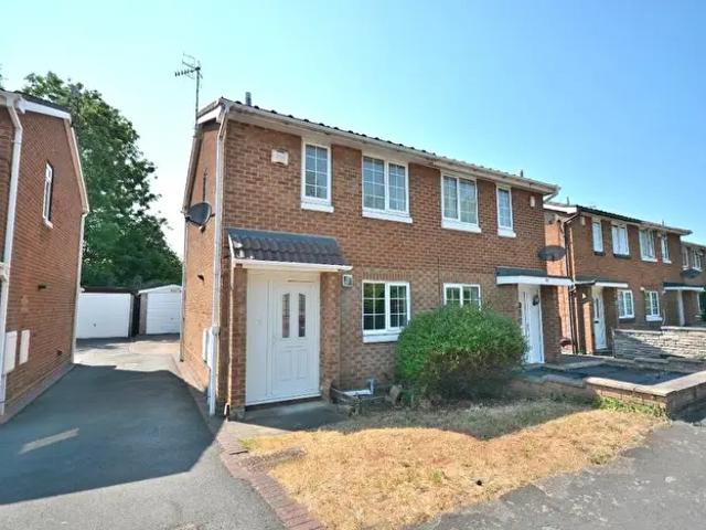 2 Bedroom Semi Detached House To Rent In Shelton Avenue, Hucknall, NG15