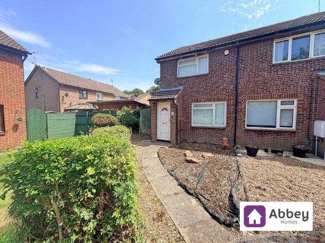 2 bedroom semi detached house to rent