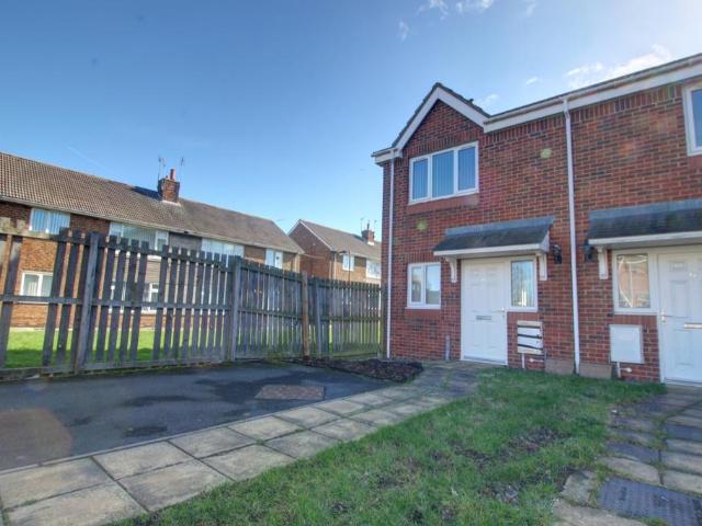 2 bedroom semi detached house to rent
