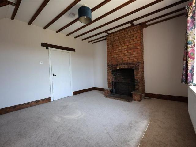 2 bedroom semi detached house to rent