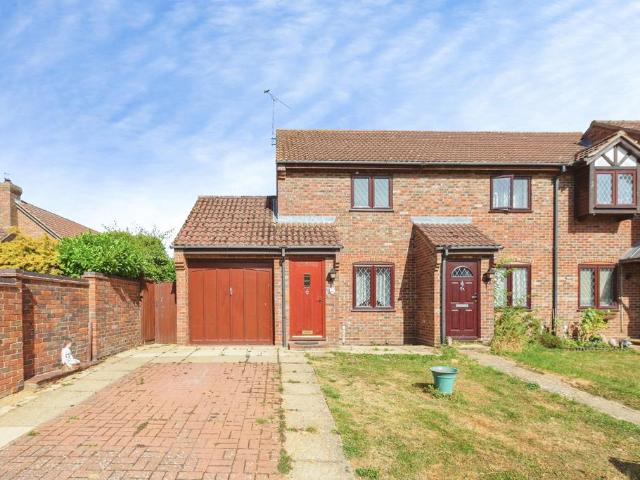 2 bedroom semi detached house to rent