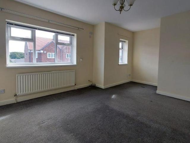 2 bedroom semi detached house to rent