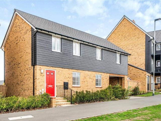 2 bedroom semi detached house to rent