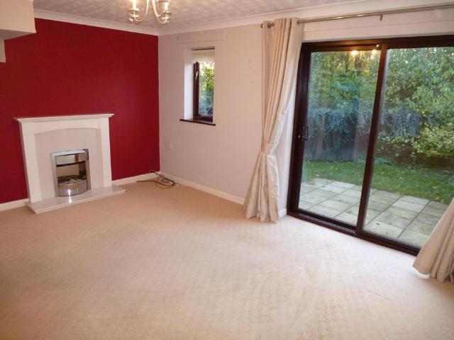 2 bedroom semi detached house to rent