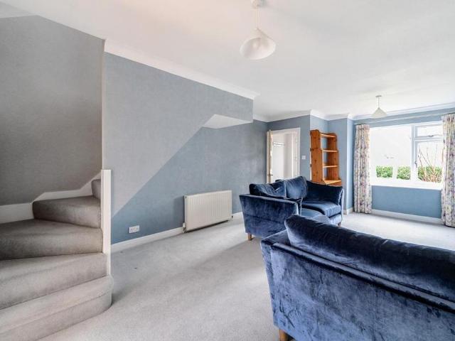 2 bedroom semi detached house to rent