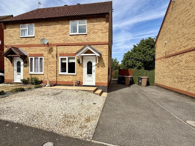 2 bedroom semi detached house to rent
