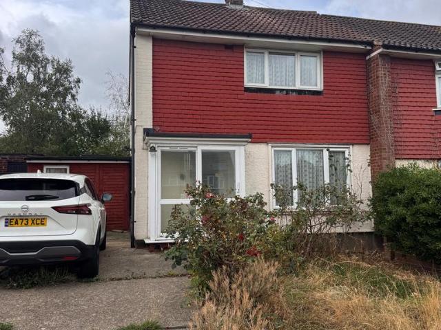 2 bedroom semi detached house to rent