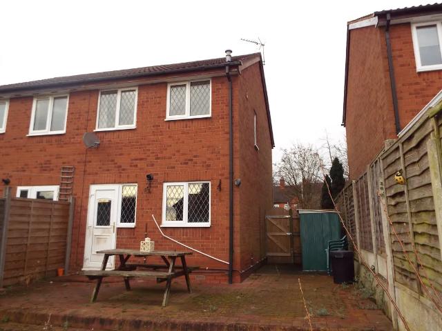 2 bedroom semi detached house to rent