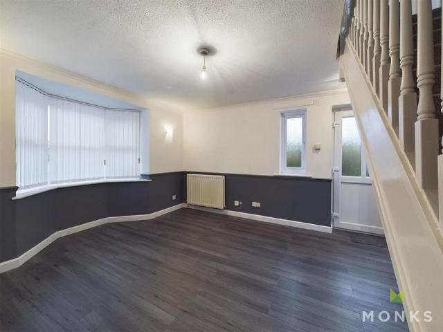 2 bedroom semi detached house to rent