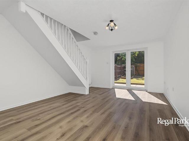 2 bedroom semi detached house to rent