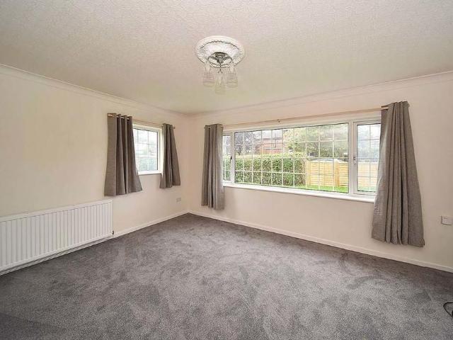 2 bedroom semi detached house to rent
