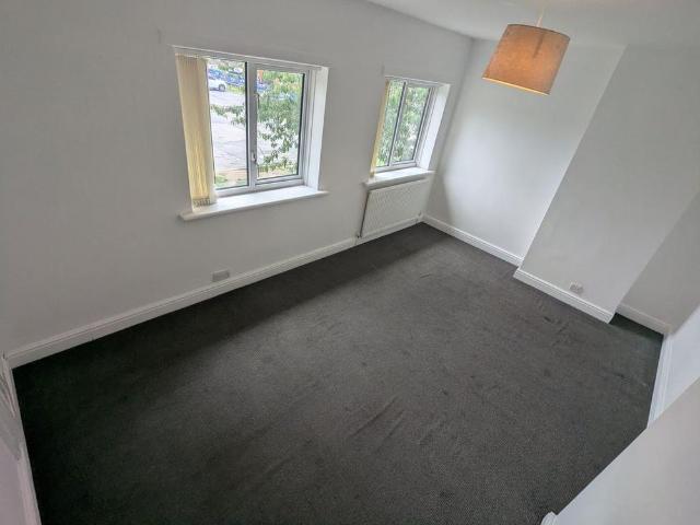 2 bedroom semi detached house to rent