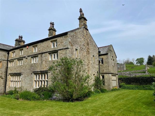 2 bedroom semi detached house to rent