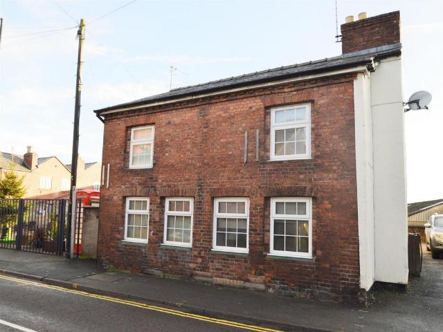 2 bedroom semi detached house to rent