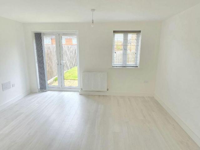 2 bedroom semi detached house to rent