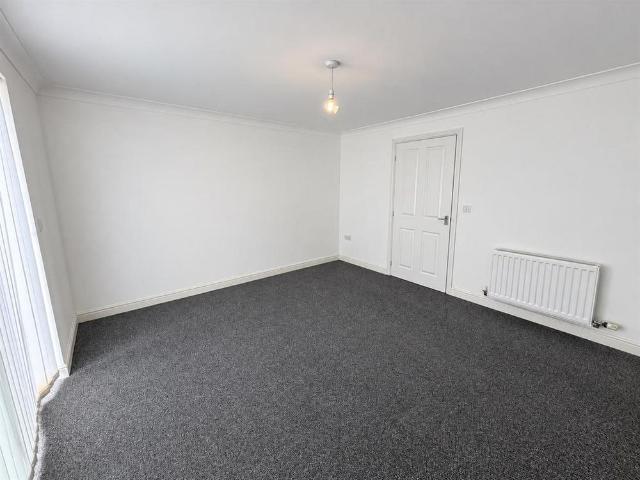 2 bedroom semi detached house to rent