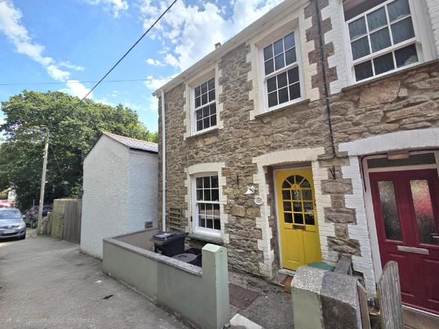 2 bedroom semi detached house to rent