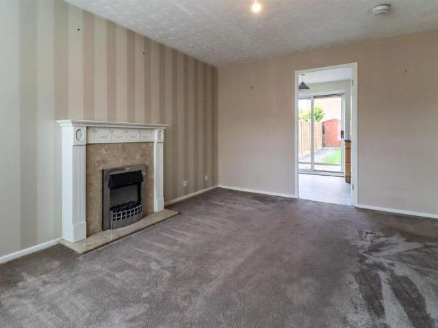 2 bedroom semi detached house to rent