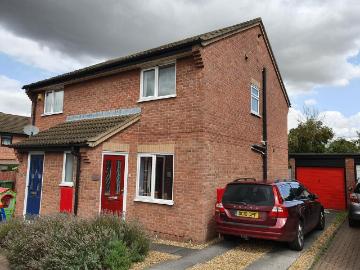 2 bedroom semi detached house to rent