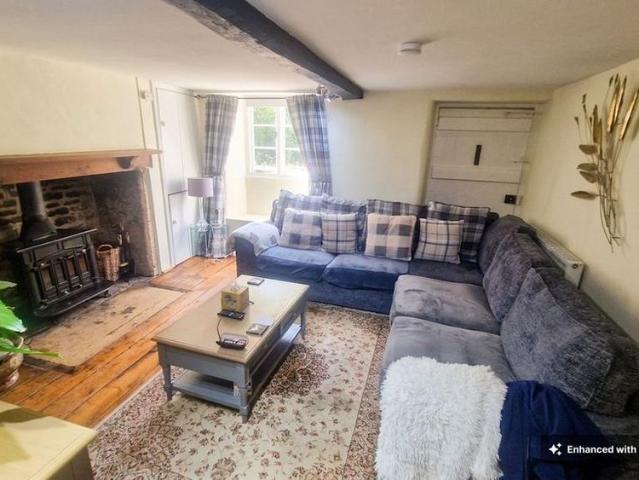2 bedroom semi detached house to rent