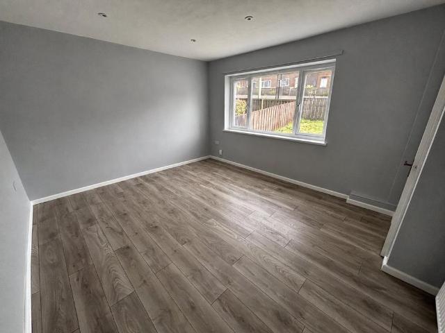 2 bedroom semi detached house to rent