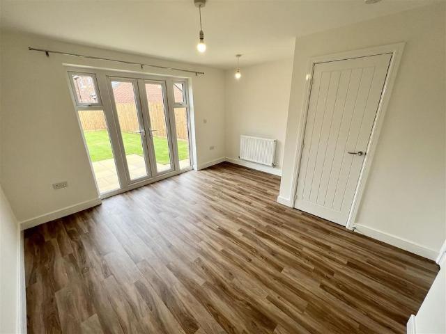 2 bedroom semi detached house to rent